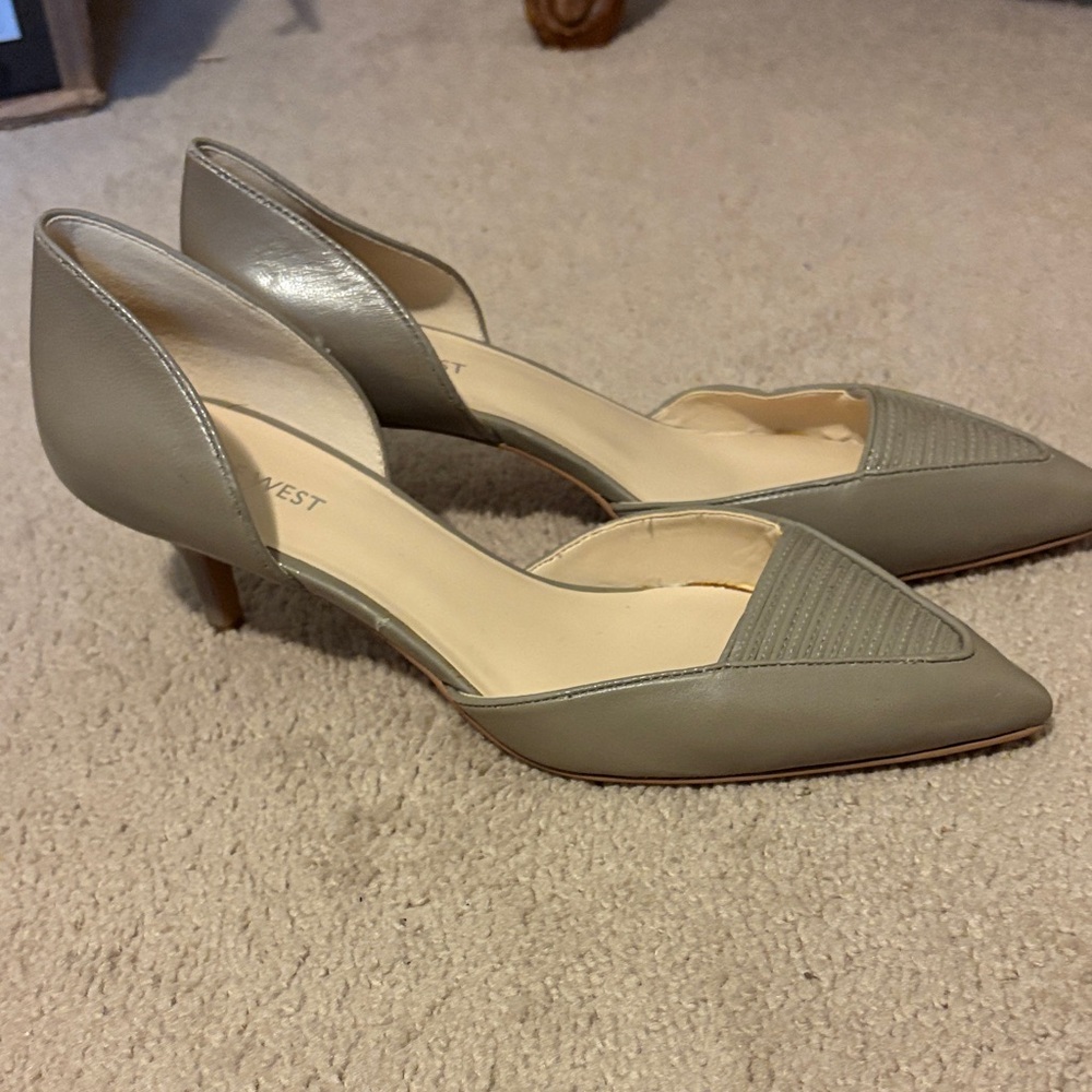 Nine West Gray D'Orsay Heels